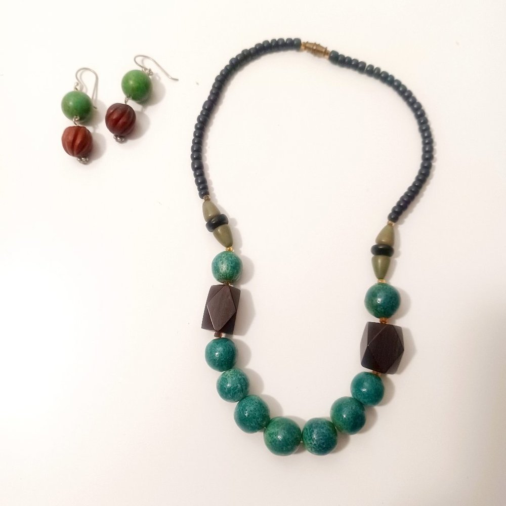 Vintage 1980s Geometric Green Brown Wooden Bead Necklace and Earrings Set